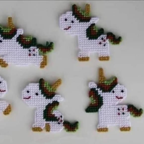 Set of unicorn magnets or ornaments - Picture 2 of 2